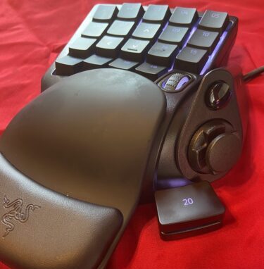 左手デバイス『Tartarus V2』の画像